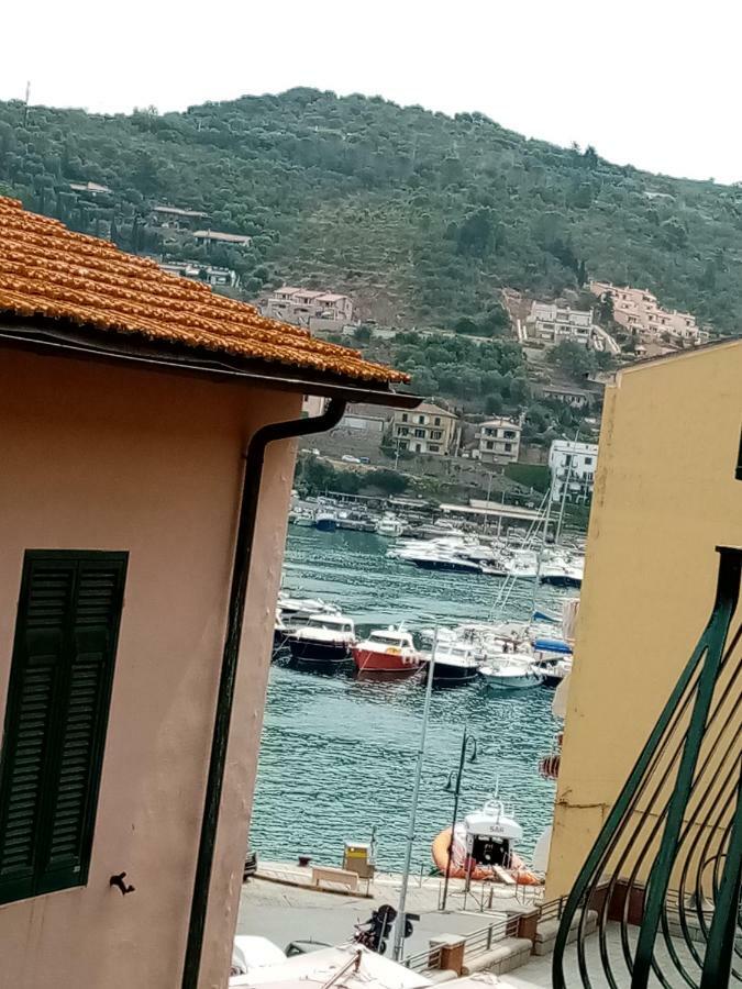 Laetitia Apartment Porto Santo Stefano  Bagian luar foto