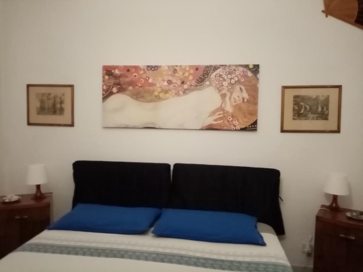 Laetitia Apartment Porto Santo Stefano  Bagian luar foto